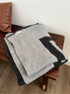 Pottery Barn Gray and Charcoal Knit throw blanket